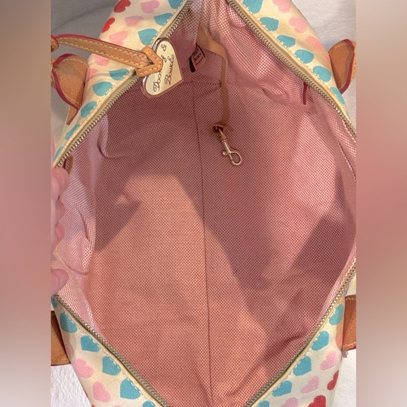 Dooney & Burke Y2K rainbow heart collection 100% cotton with weather shield - Picture 10 of 16